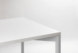 mesa-operativa-oficina-HEXA_madera-blanca-syncro21
