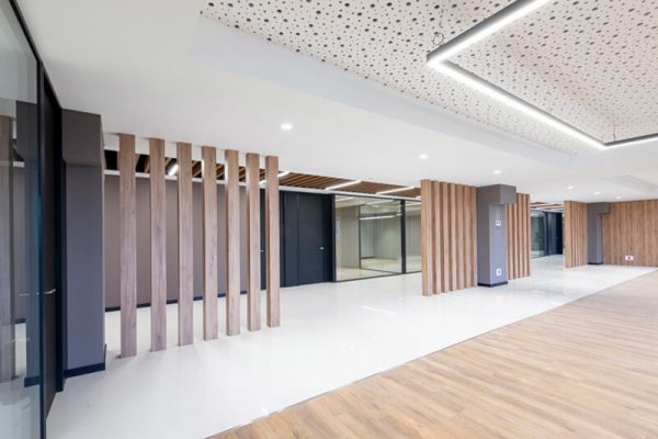 Estructura de separación de espacios oficina elegance lleida